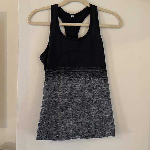 Lululemon Swiftly Tech Racerback Black White Ombre Size 6 - Picture 3 of 4